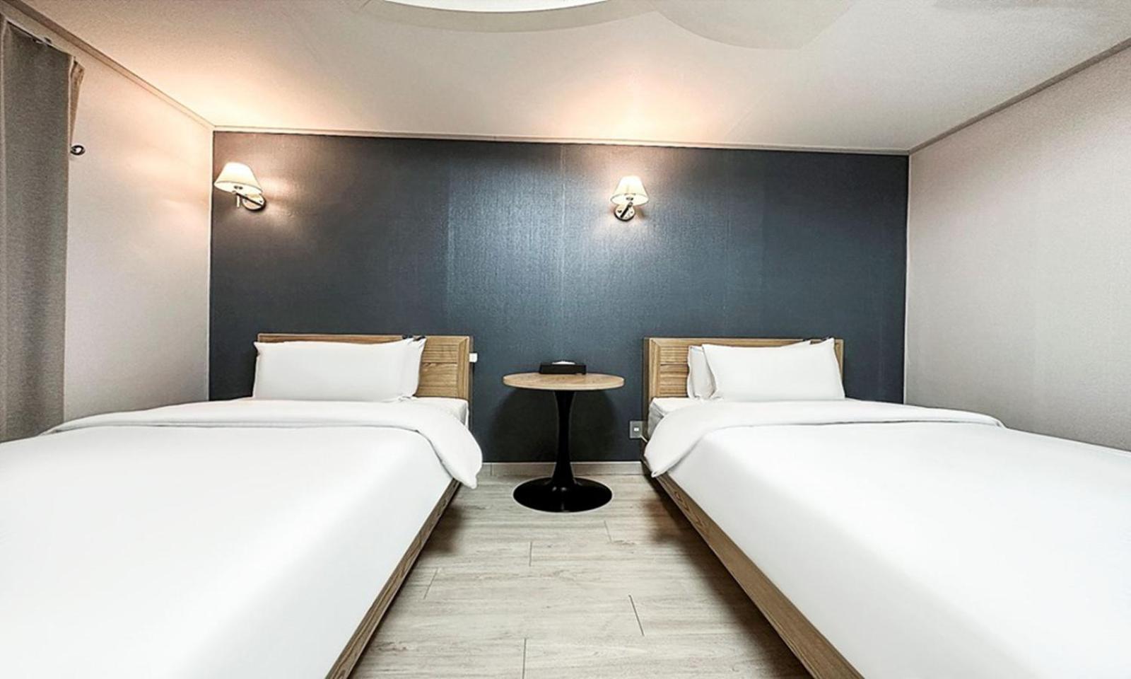 Gumi Time Hotel Bagian luar foto